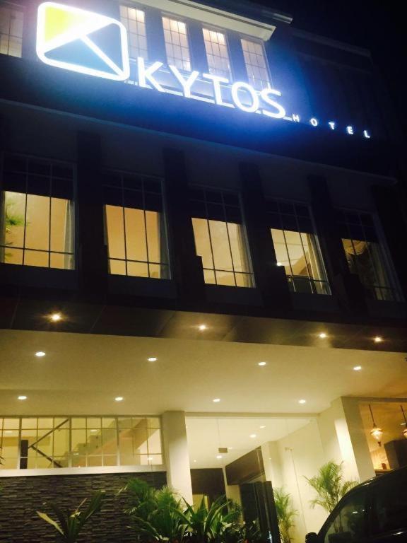 Kytos Hotel Bandung Exterior foto