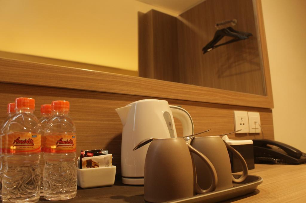Kytos Hotel Bandung Exterior foto